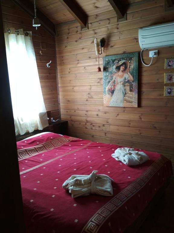 Ha'Bait Ba'Kfar Guesthouse Bruchim Qela' Alon Buitenkant foto